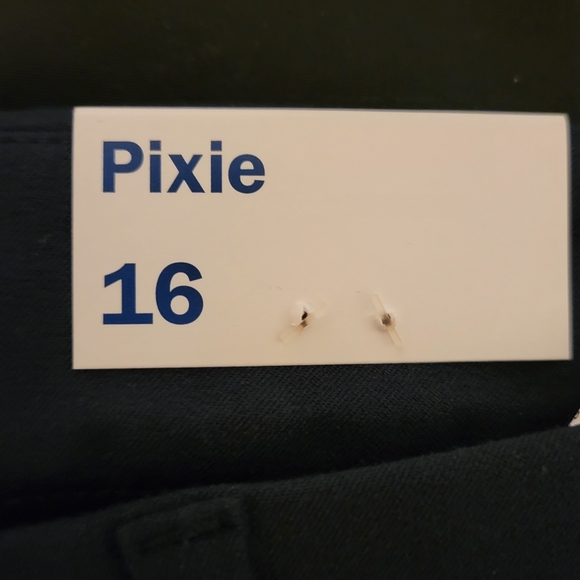 Pixie - Picture 4 of 6